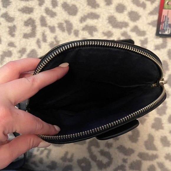 Marc by Marc Jacobs Q Mini Natasha Leather Crossbody Bag - Picture 4 of 5